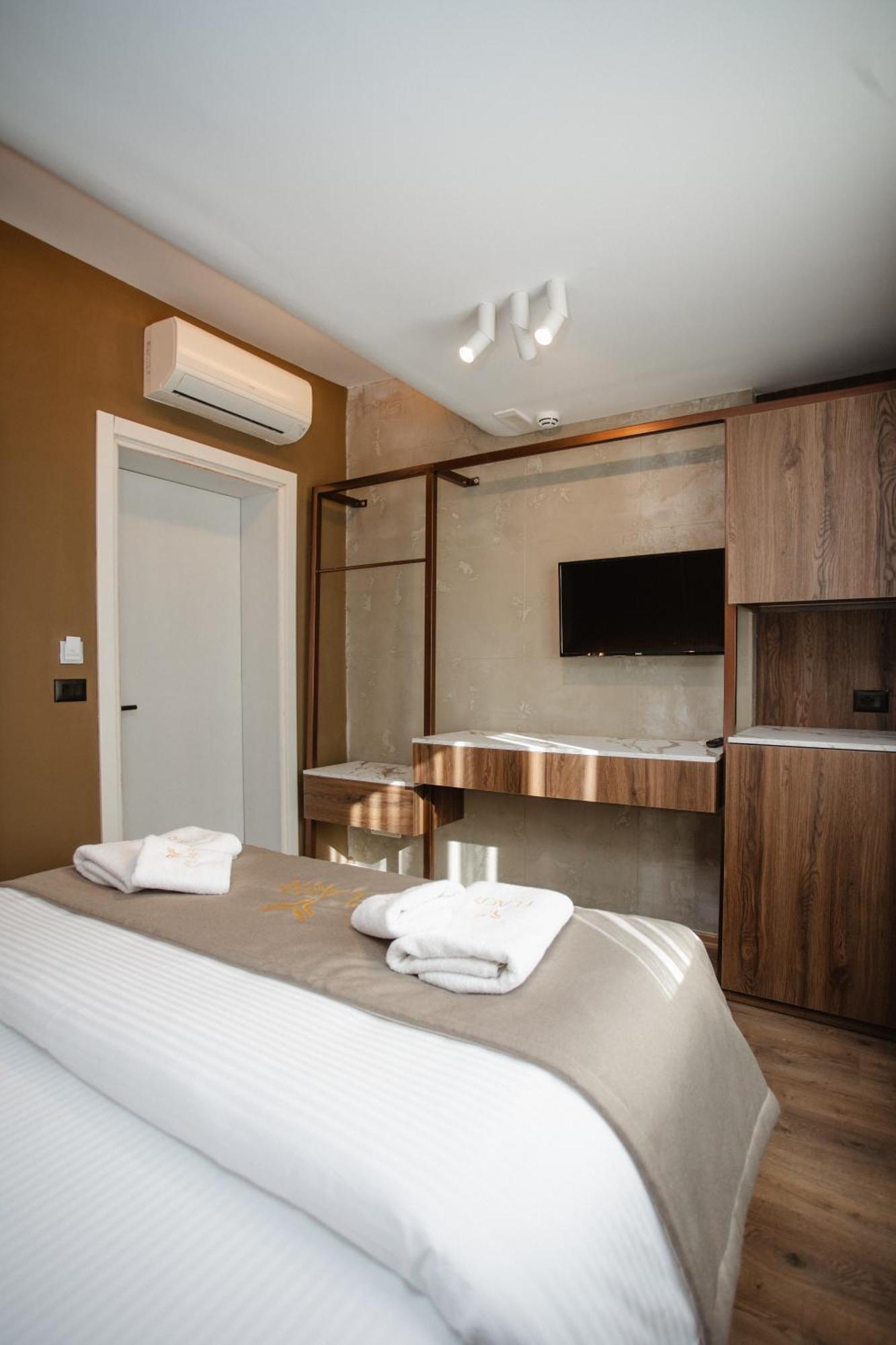Hotel Flaer Шкодер Екстер'єр фото